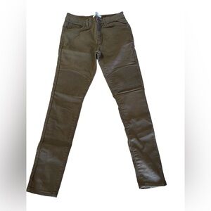 Forever21 size 27 Olive green skinny jeans with detailed knee patch